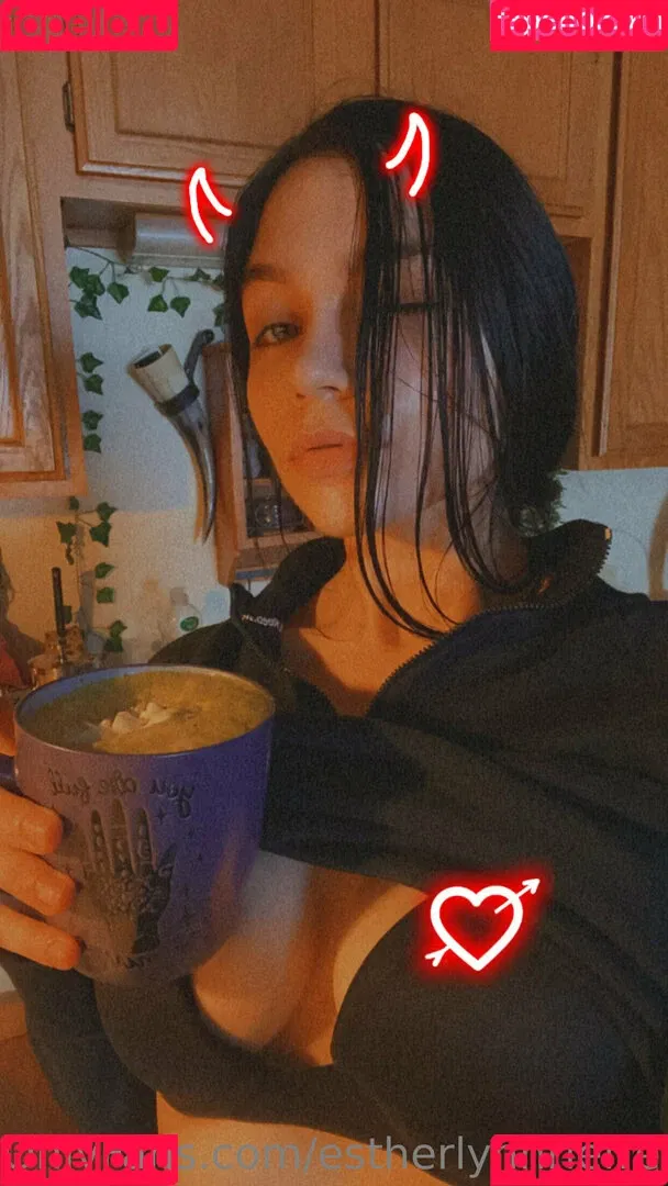 estherlynnriefree Onlyfans Photo Gallery 