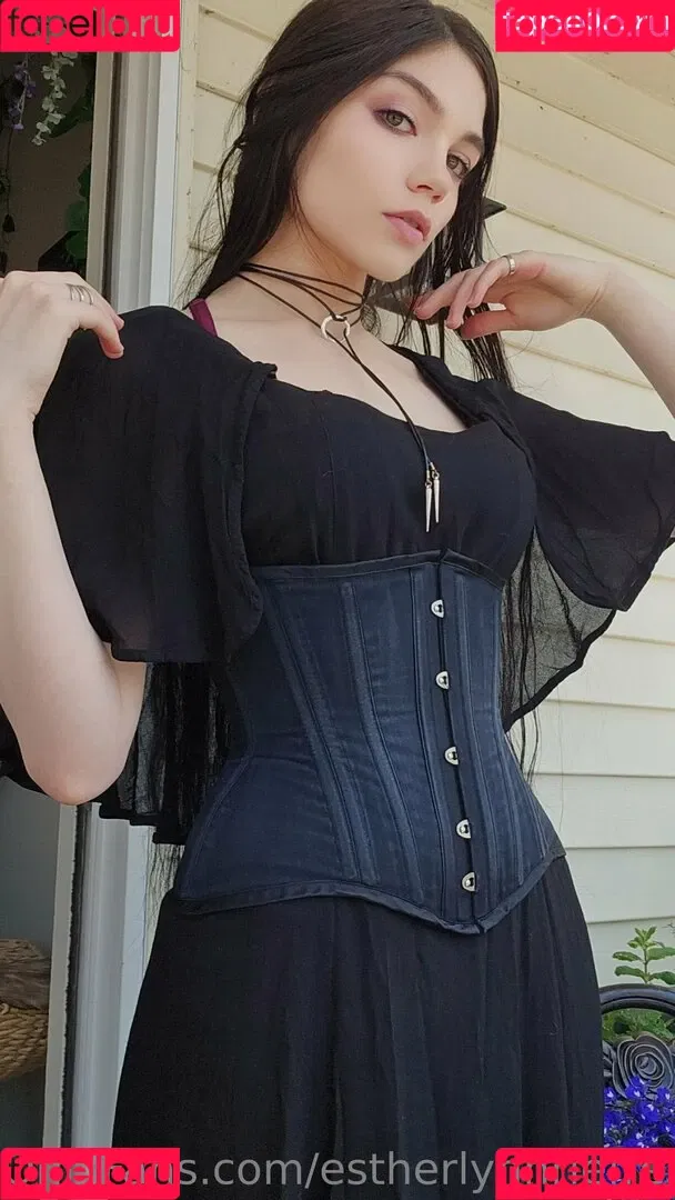 estherlynnriefree Onlyfans Photo Gallery 