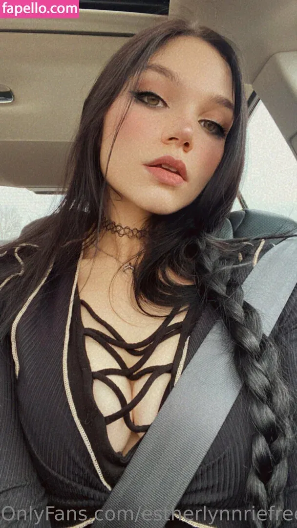 estherlynnriefree Onlyfans Photo Gallery 