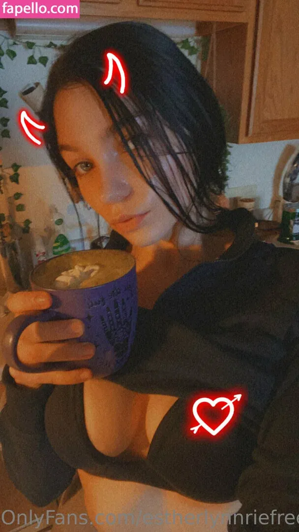 estherlynnriefree Onlyfans Photo Gallery 