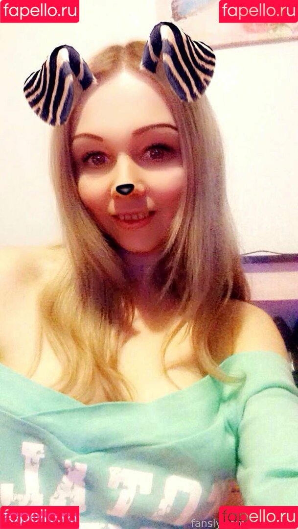 LeaFoxy Onlyfans Photo Gallery 