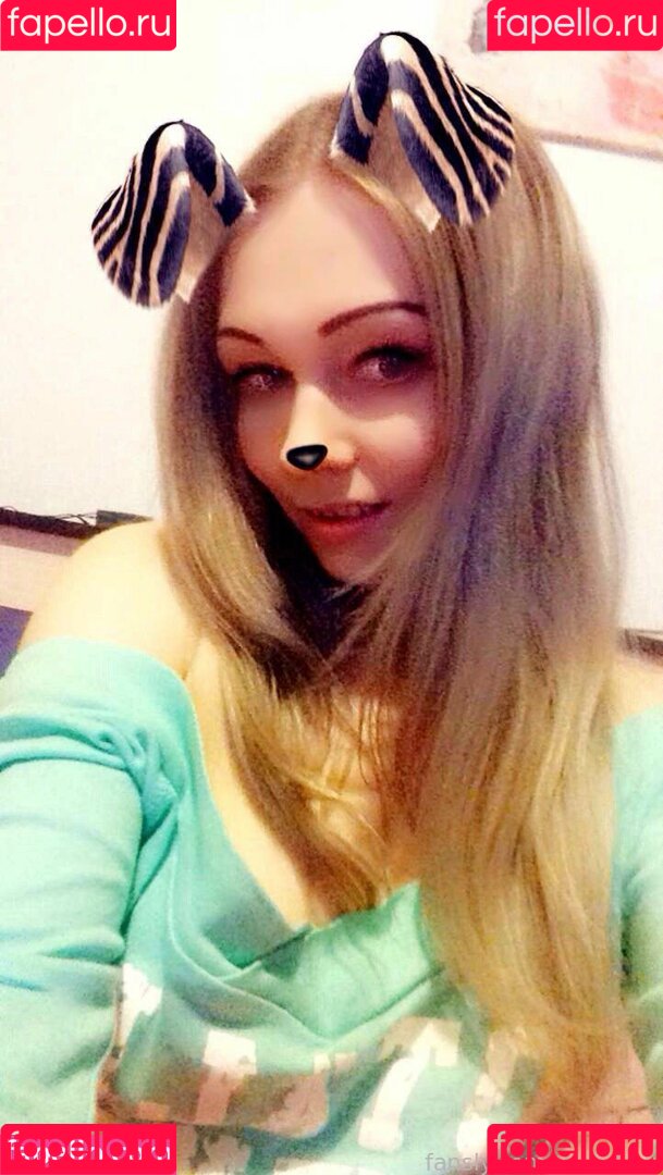 LeaFoxy Onlyfans Photo Gallery 