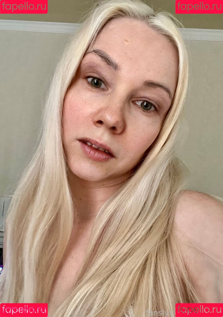 LeaFoxy Onlyfans Photo Gallery 