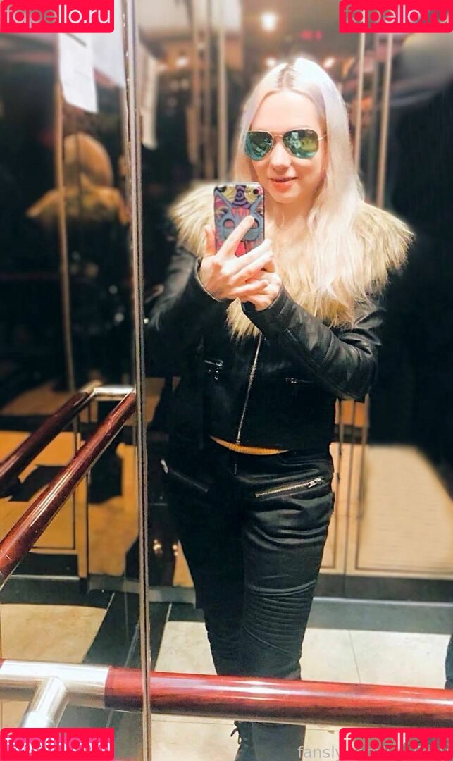 LeaFoxy Onlyfans Photo Gallery 