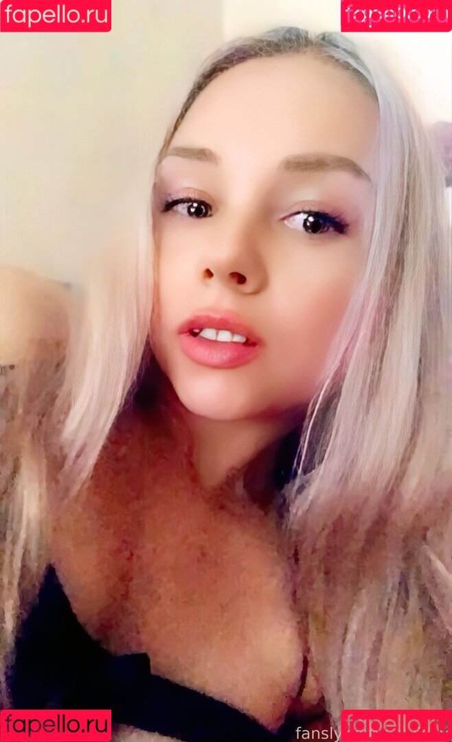 LeaFoxy Onlyfans Photo Gallery 