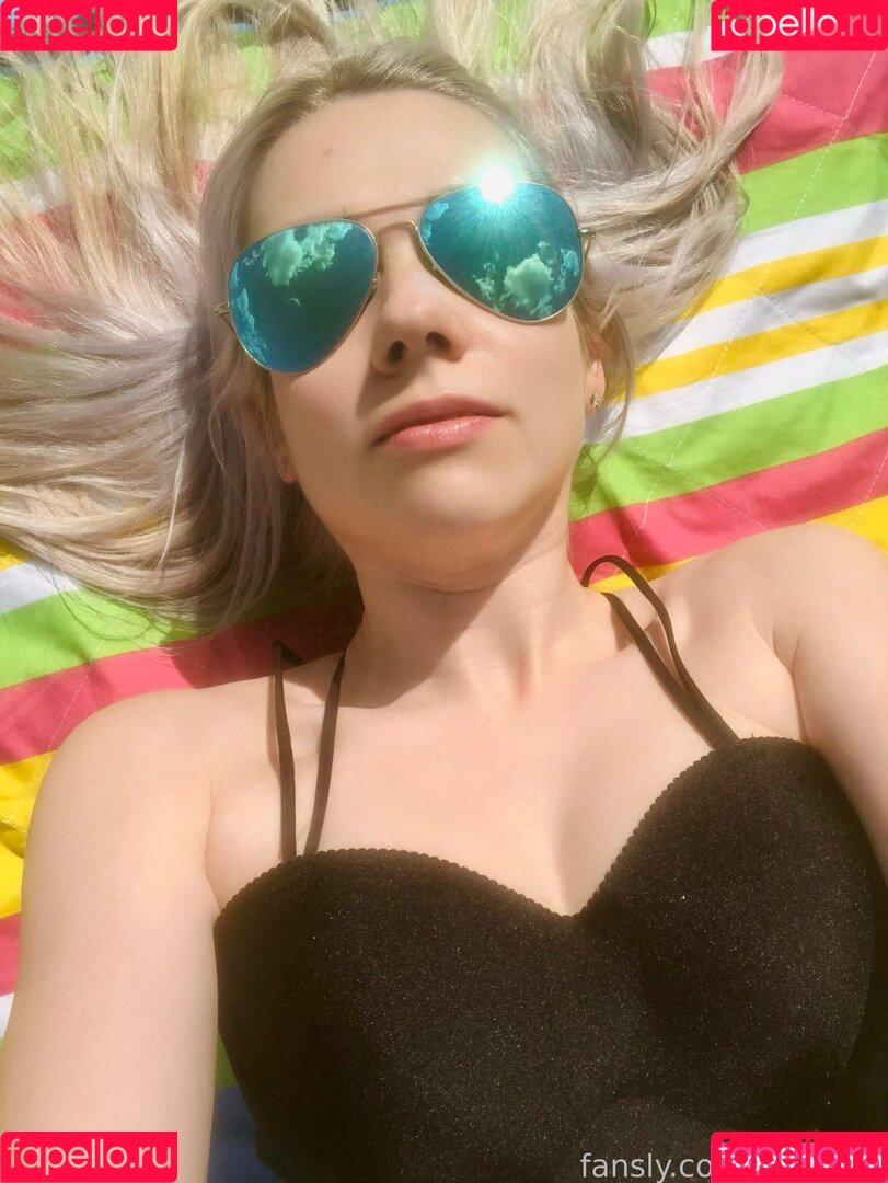 LeaFoxy Onlyfans Photo Gallery 