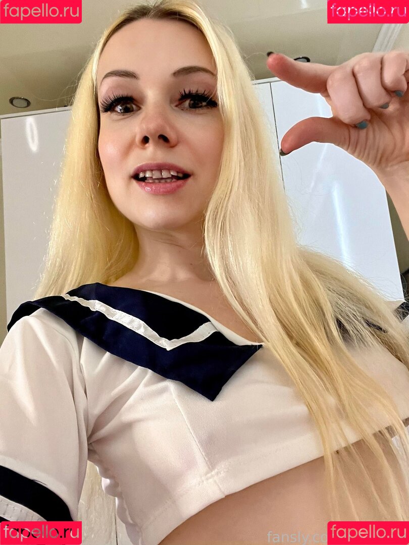 LeaFoxy Onlyfans Photo Gallery 