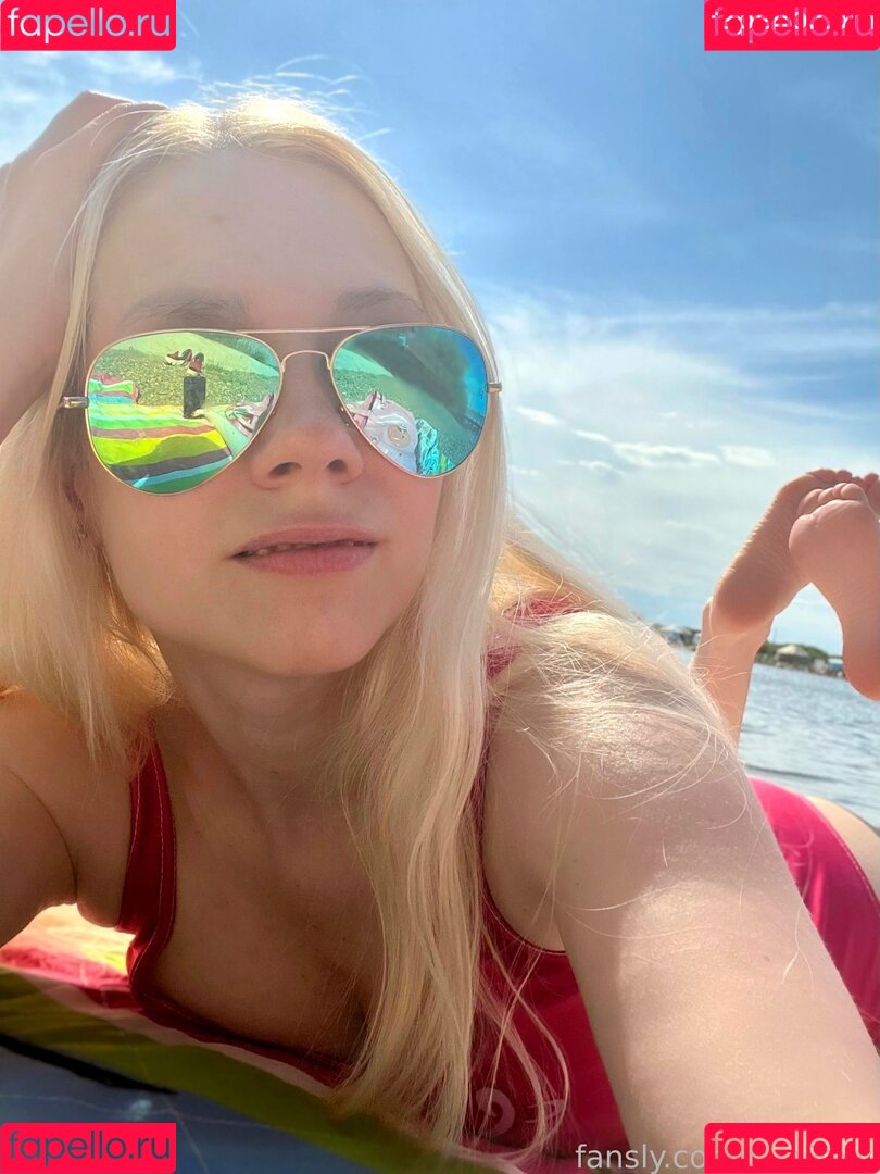 LeaFoxy Onlyfans Photo Gallery 