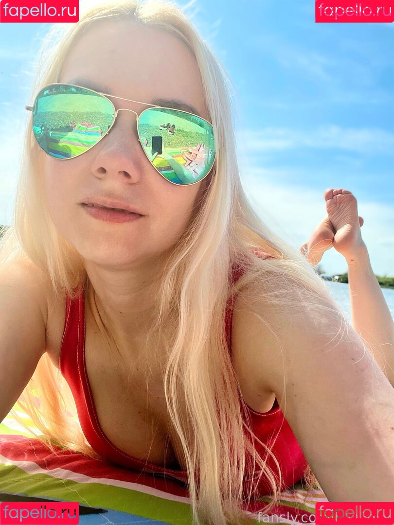 LeaFoxy Onlyfans Photo Gallery 