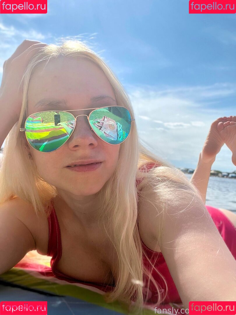 LeaFoxy Onlyfans Photo Gallery 