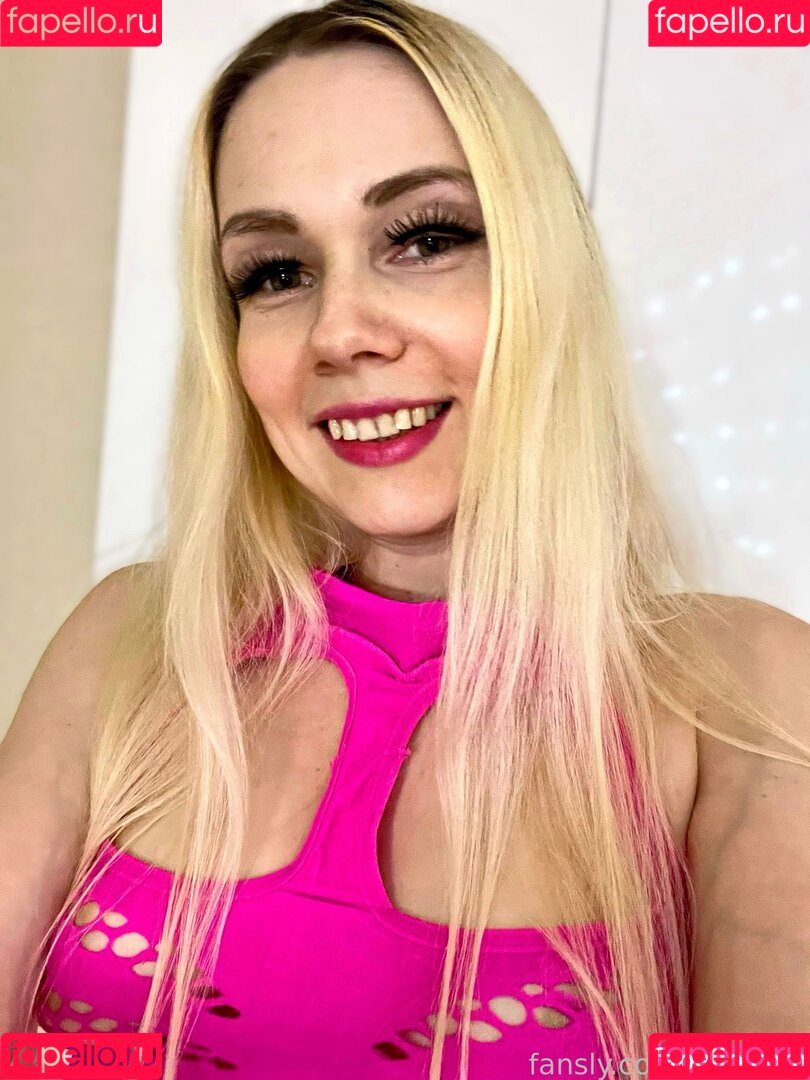 LeaFoxy Onlyfans Photo Gallery 