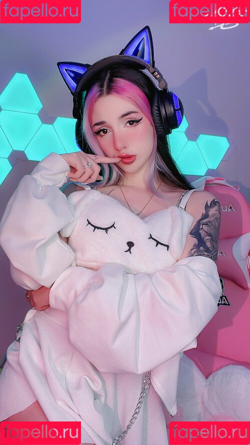 Alyri_tv Onlyfans Photo Gallery 