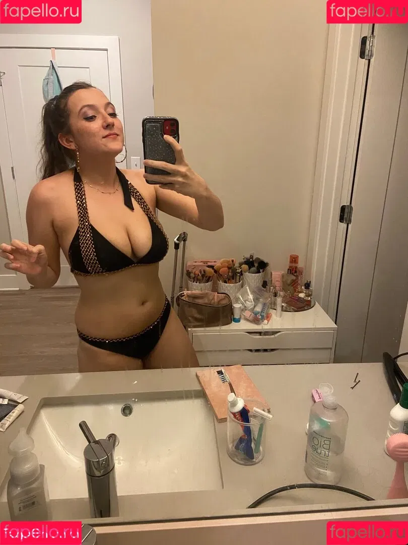 Charis Sellick Onlyfans Photo Gallery 