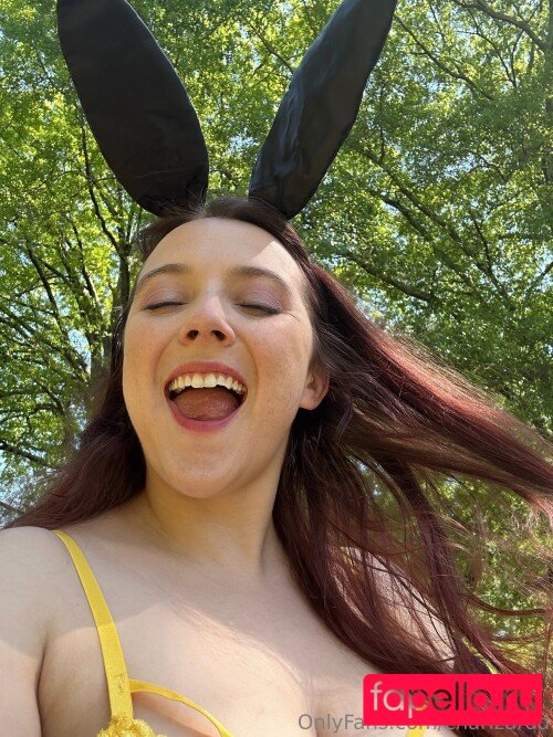 Charis Sellick Nude Onlyfans Photo 6