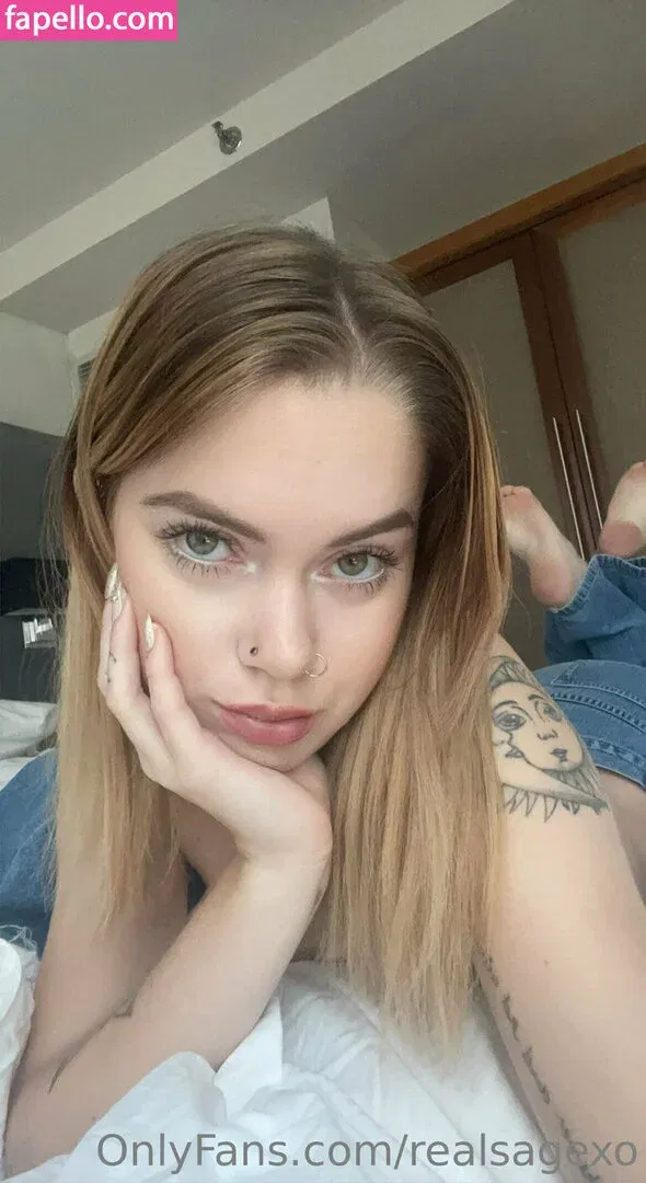 realsagexo Onlyfans Photo Gallery 