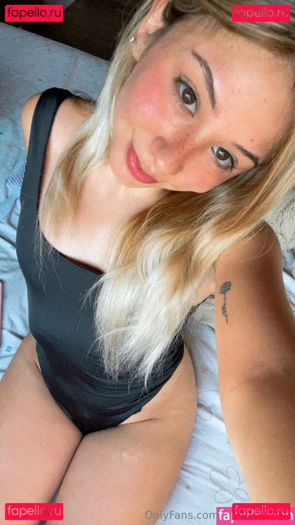 Emma Acosta Onlyfans Photo Gallery 