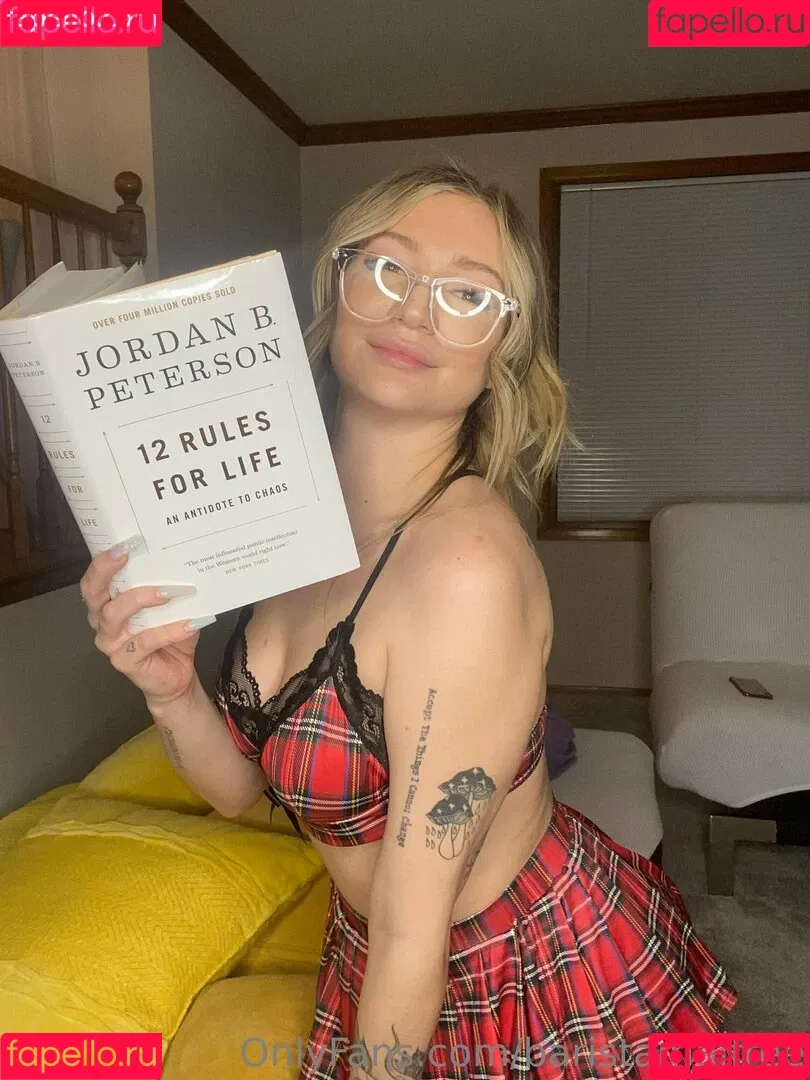 baristamalfree Onlyfans Photo Gallery 