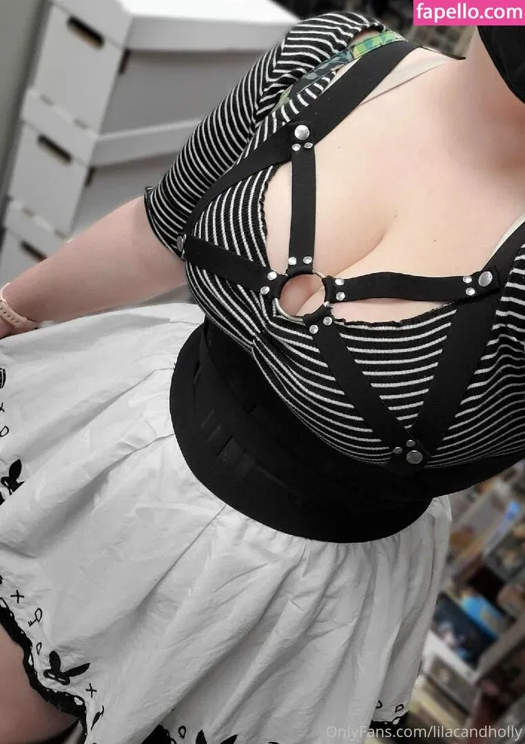 lilacandholly Onlyfans Photo Gallery 