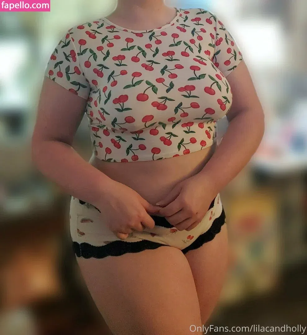 lilacandholly Onlyfans Photo Gallery 