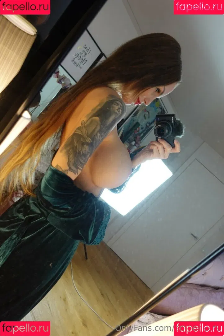 Amy Starr Onlyfans Photo Gallery 