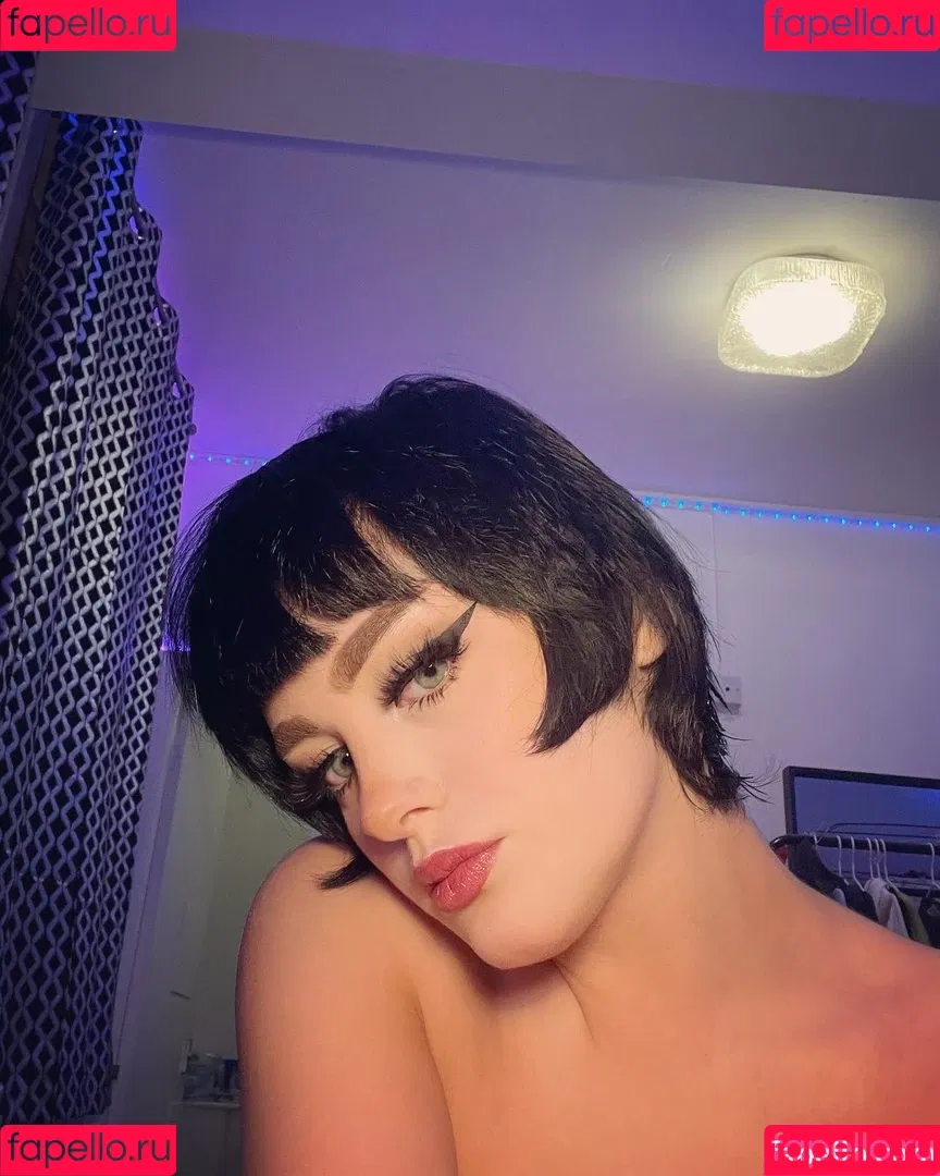 Theapricotwitch Onlyfans Photo Gallery 
