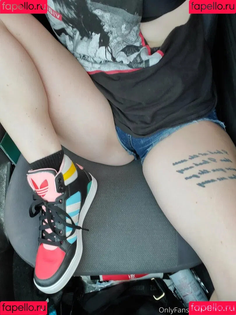 psmeow Onlyfans Photo Gallery 
