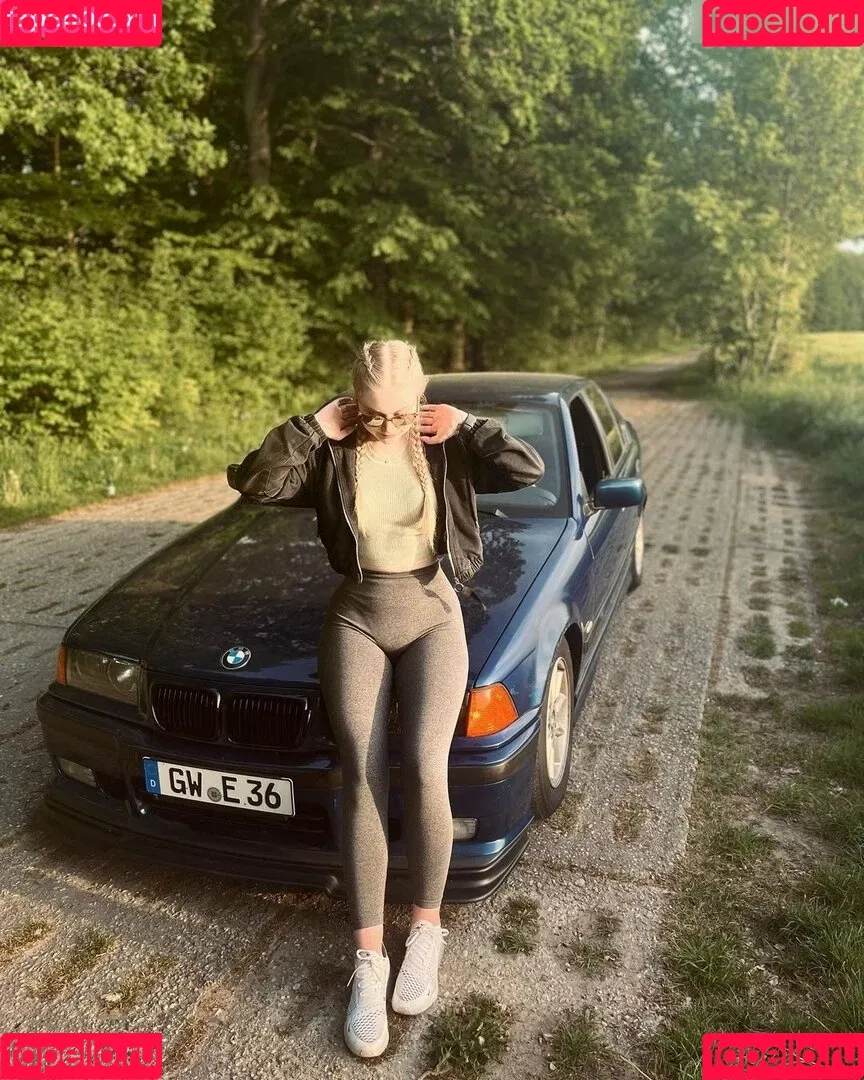 emaazing Onlyfans Photo Gallery 