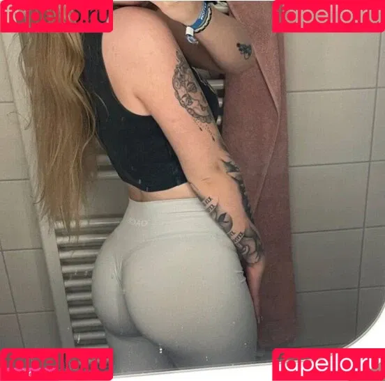 emaazing Onlyfans Photo Gallery 
