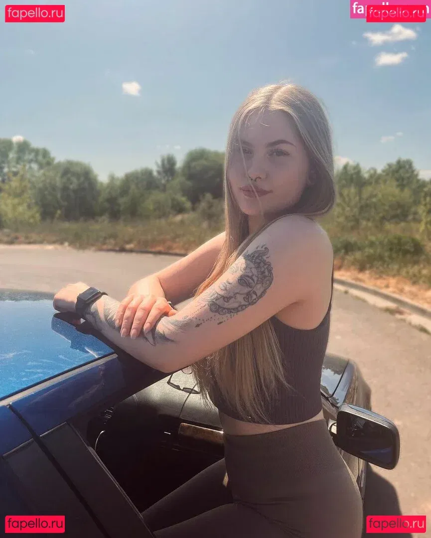 emaazing Onlyfans Photo Gallery 