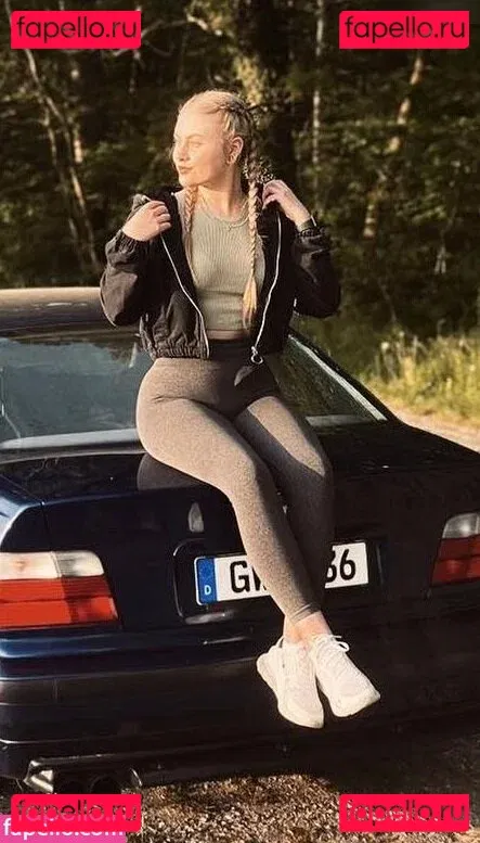 emaazing Onlyfans Photo Gallery 