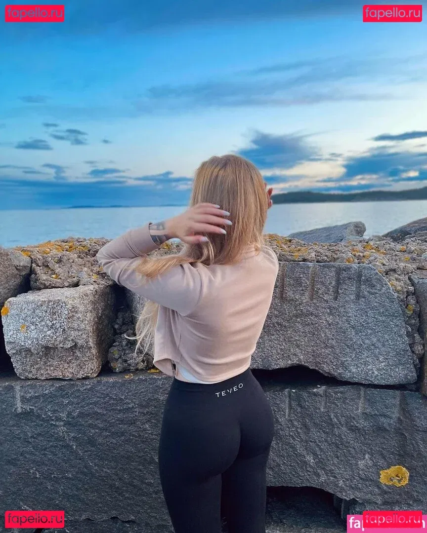 emaazing Onlyfans Photo Gallery 