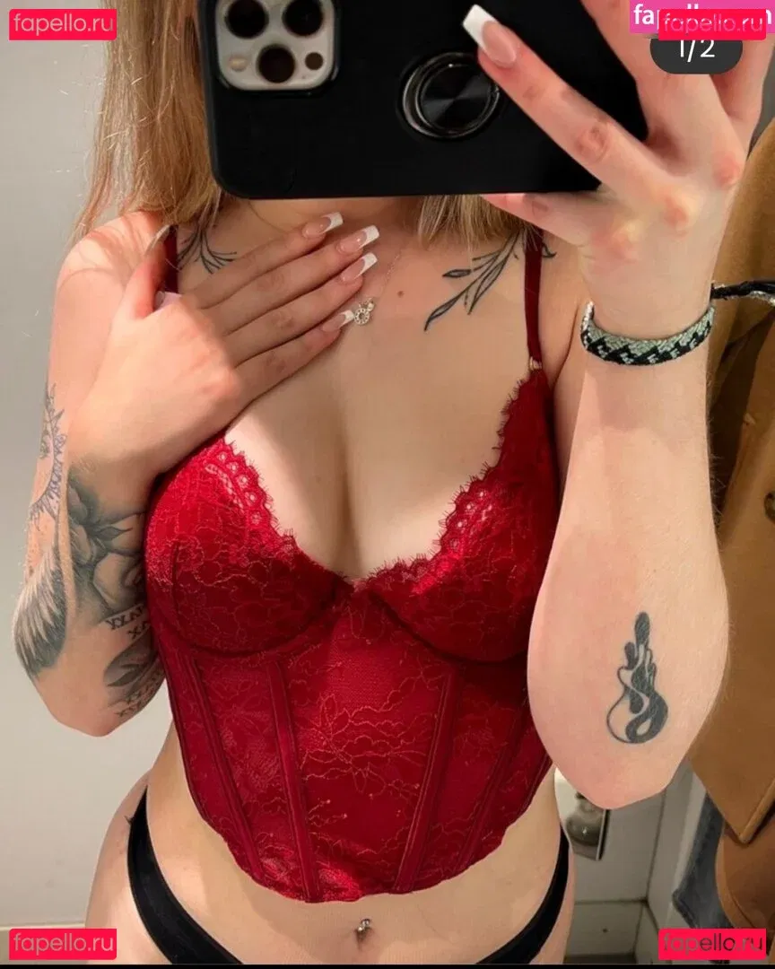 emaazing Onlyfans Photo Gallery 