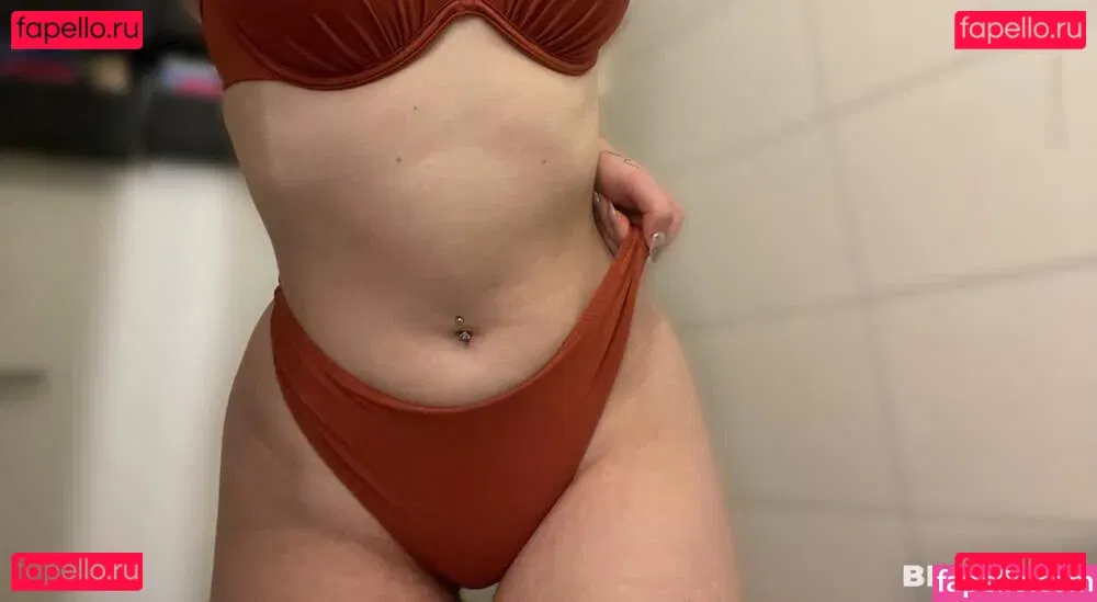 emaazing Onlyfans Photo Gallery 