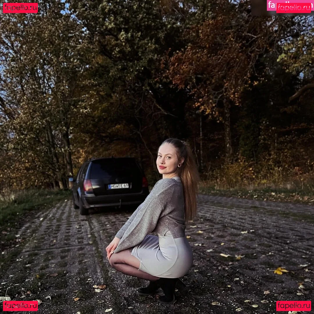 emaazing Onlyfans Photo Gallery 