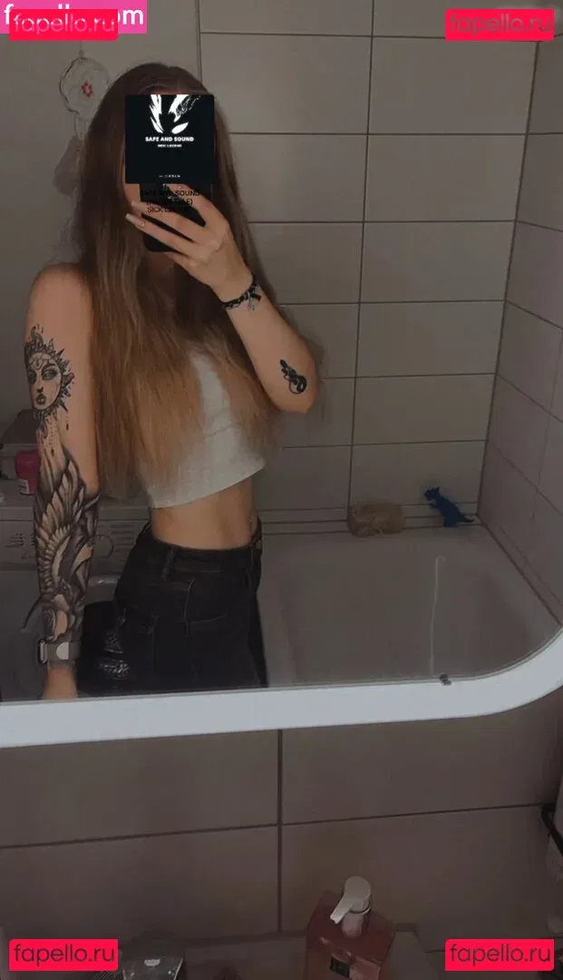 emaazing Onlyfans Photo Gallery 