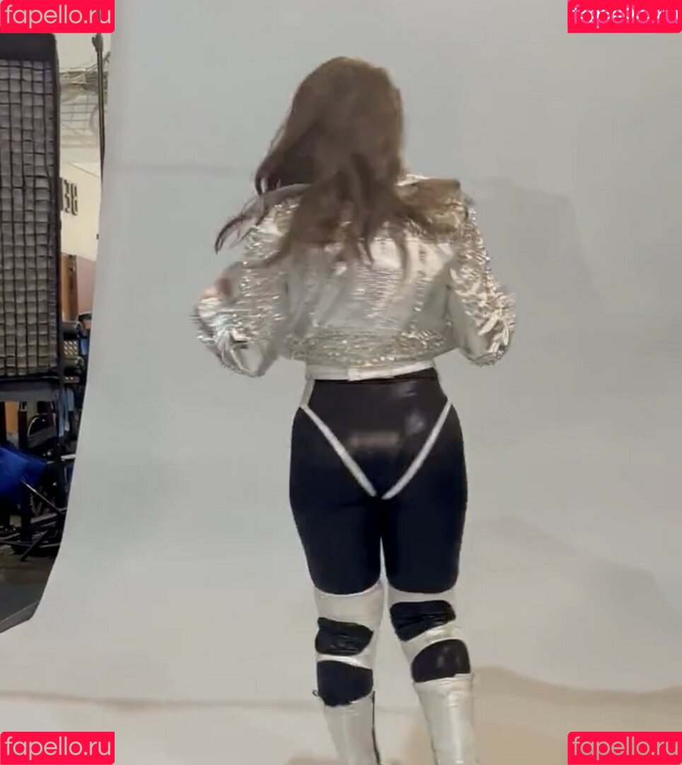 Nikki Cross Onlyfans Photo Gallery 