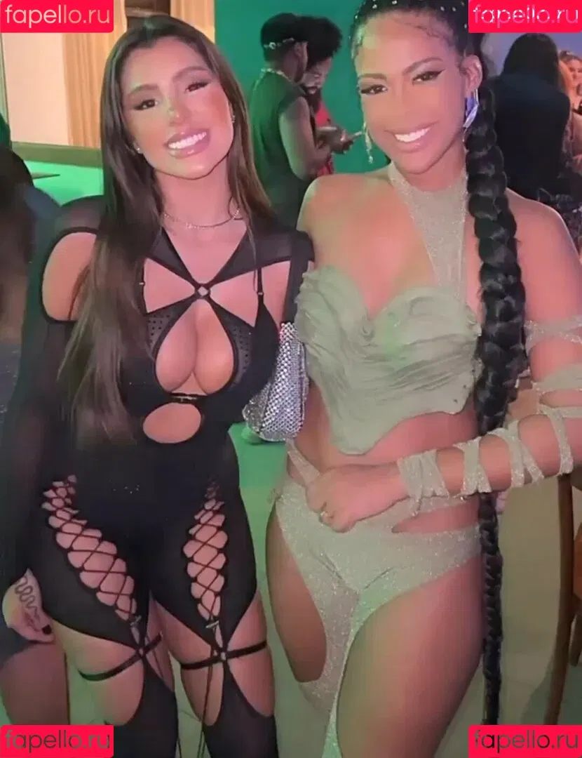 Yris Araujo Onlyfans Photo Gallery 