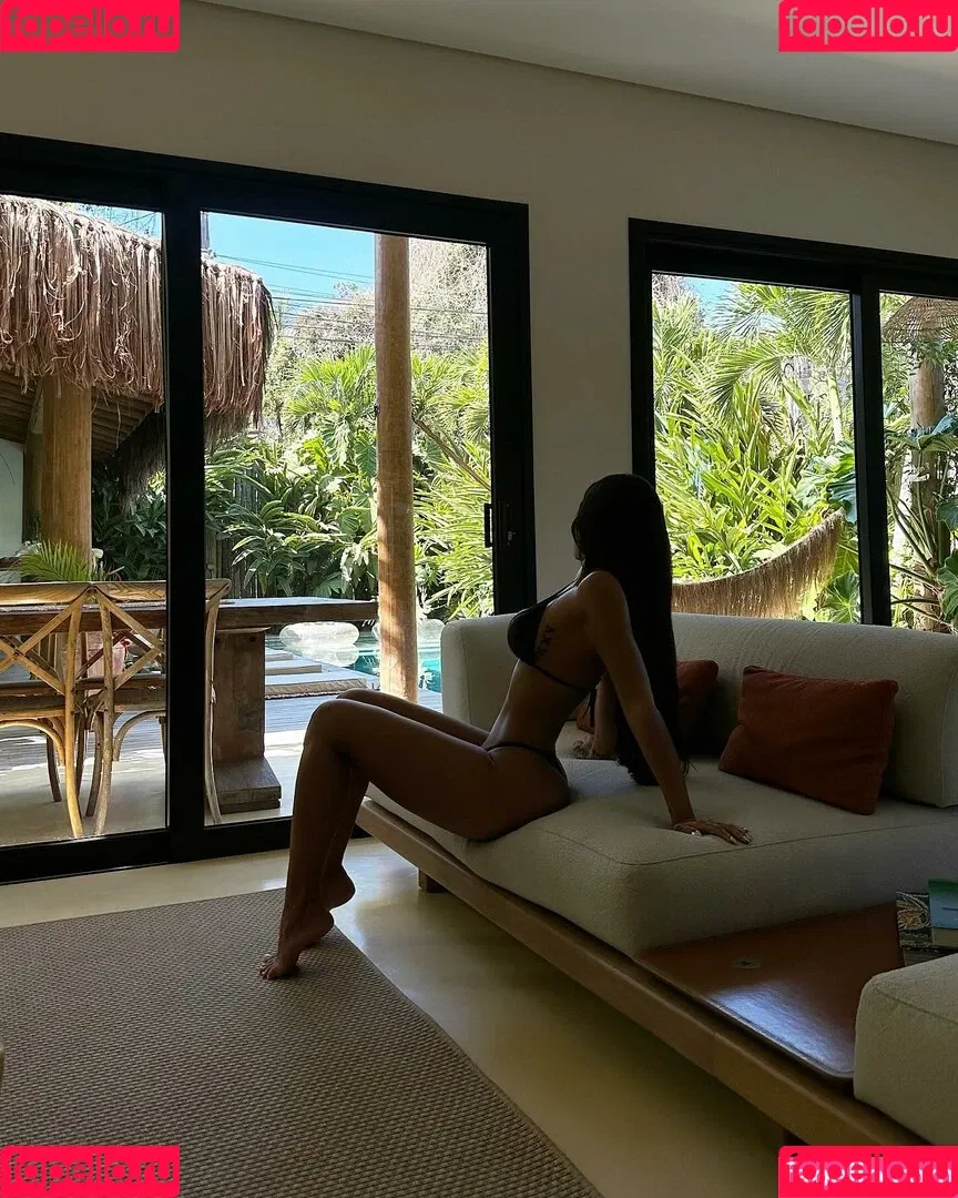 Yris Araujo Onlyfans Photo Gallery 