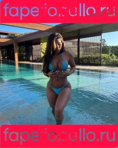 Yris Araujo Onlyfans Photo Gallery 