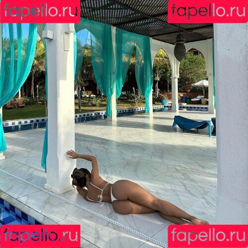 Yris Araujo Onlyfans Photo Gallery 