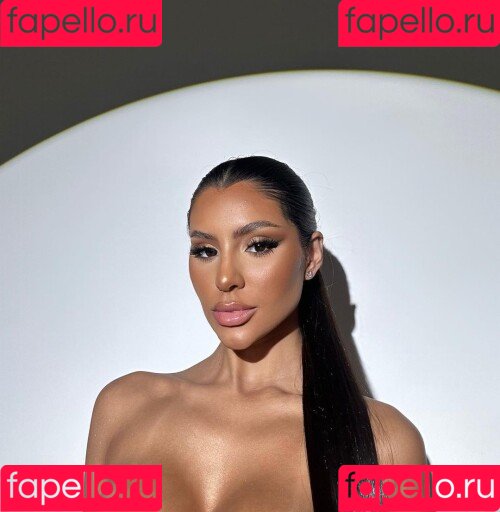 Yris Araujo Onlyfans Photo Gallery 