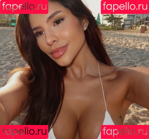 Yris Araujo Onlyfans Photo Gallery 