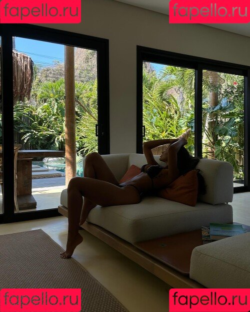 Yris Araujo Onlyfans Photo Gallery 