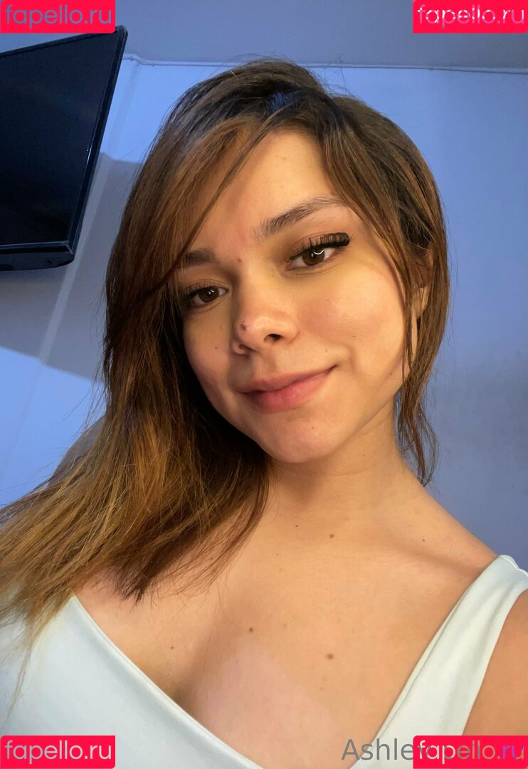 ashleyliin Onlyfans Photo Gallery 