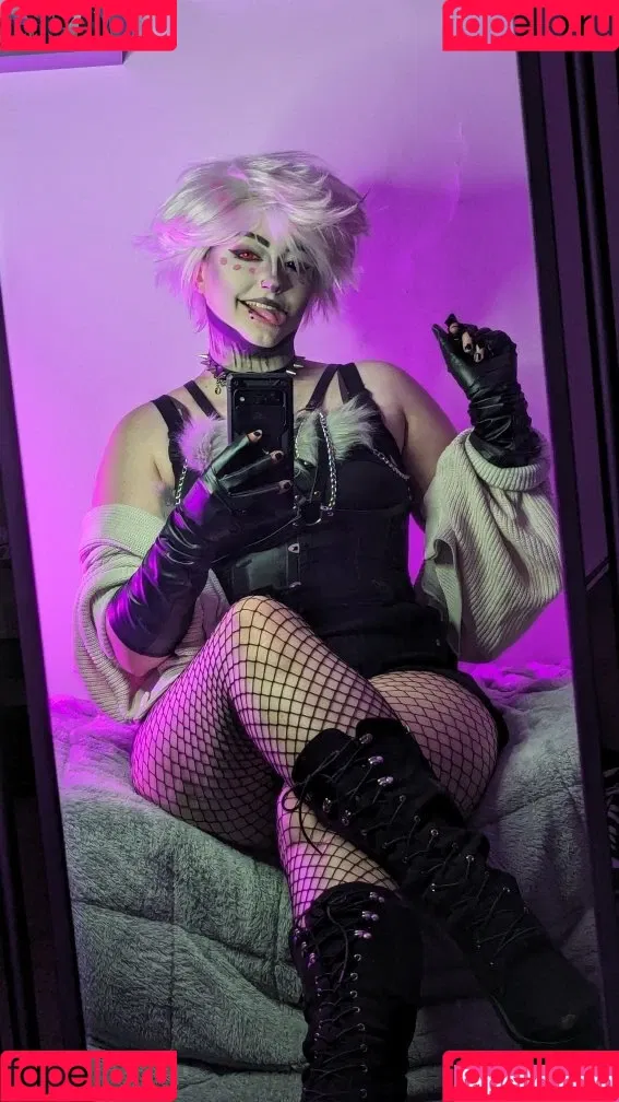 Easygoinggoth Onlyfans Photo Gallery 
