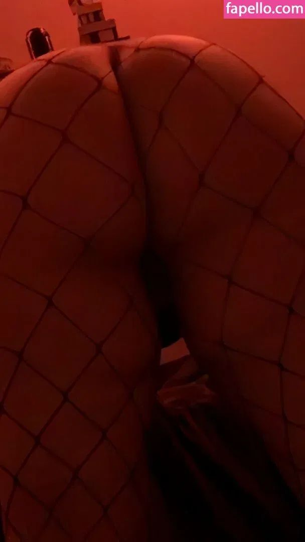 Easygoinggoth Onlyfans Photo Gallery 