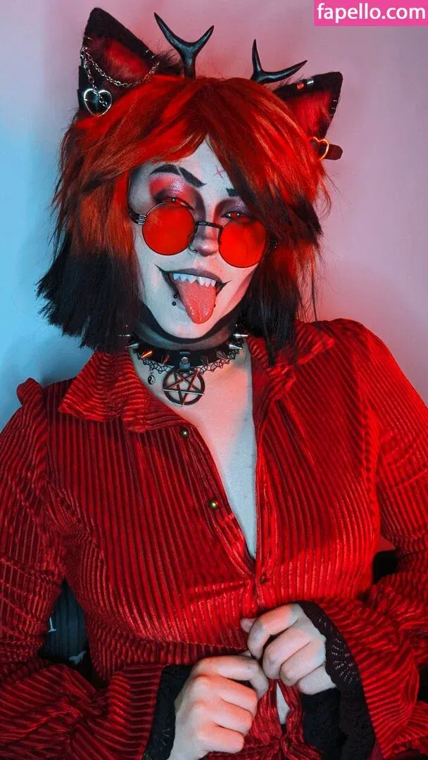 Easygoinggoth Onlyfans Photo Gallery 