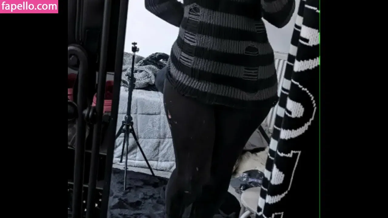 Easygoinggoth Onlyfans Photo Gallery 