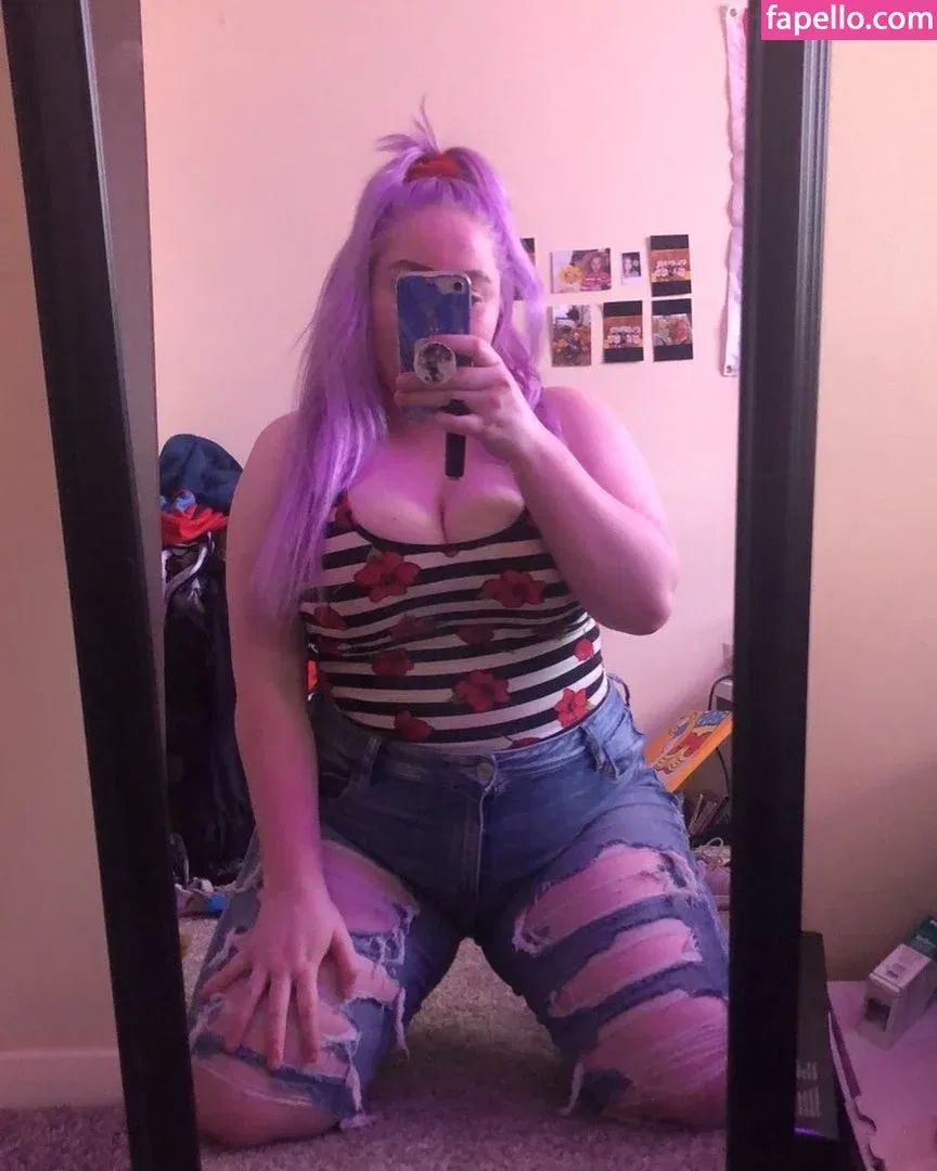 emij_32 Onlyfans Photo Gallery 