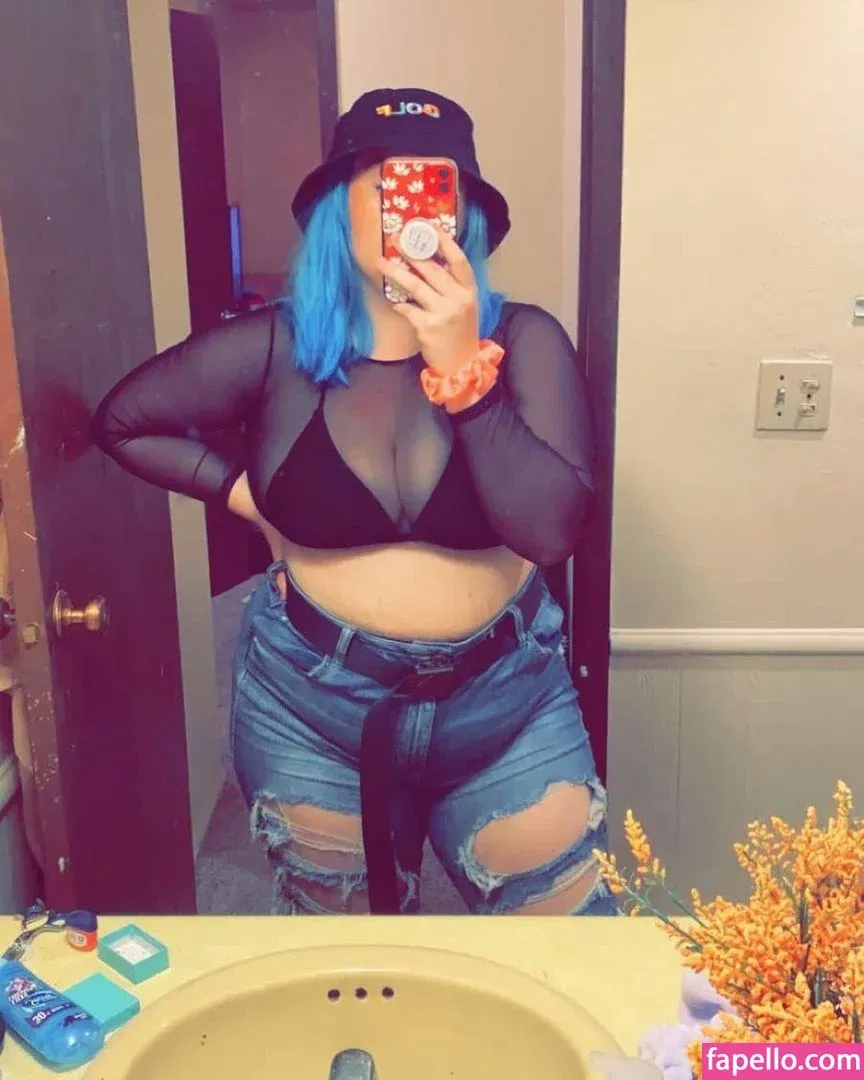 emij_32 Onlyfans Photo Gallery 